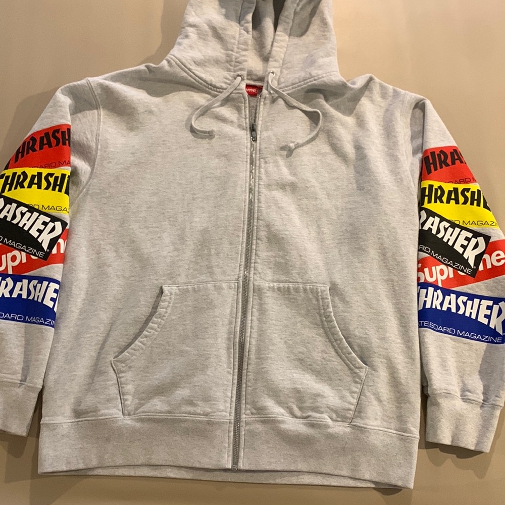 Supreme X Thrasher Light grey zip up hoodie